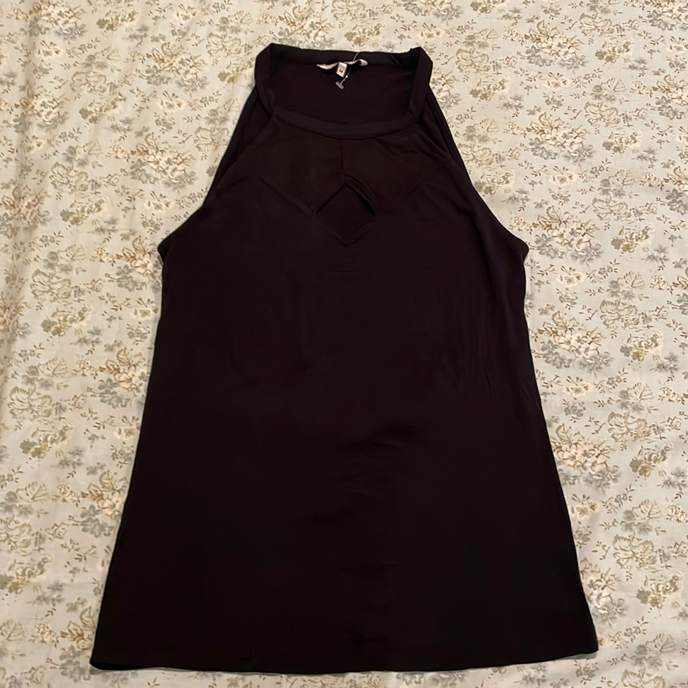 BKE medium black tank